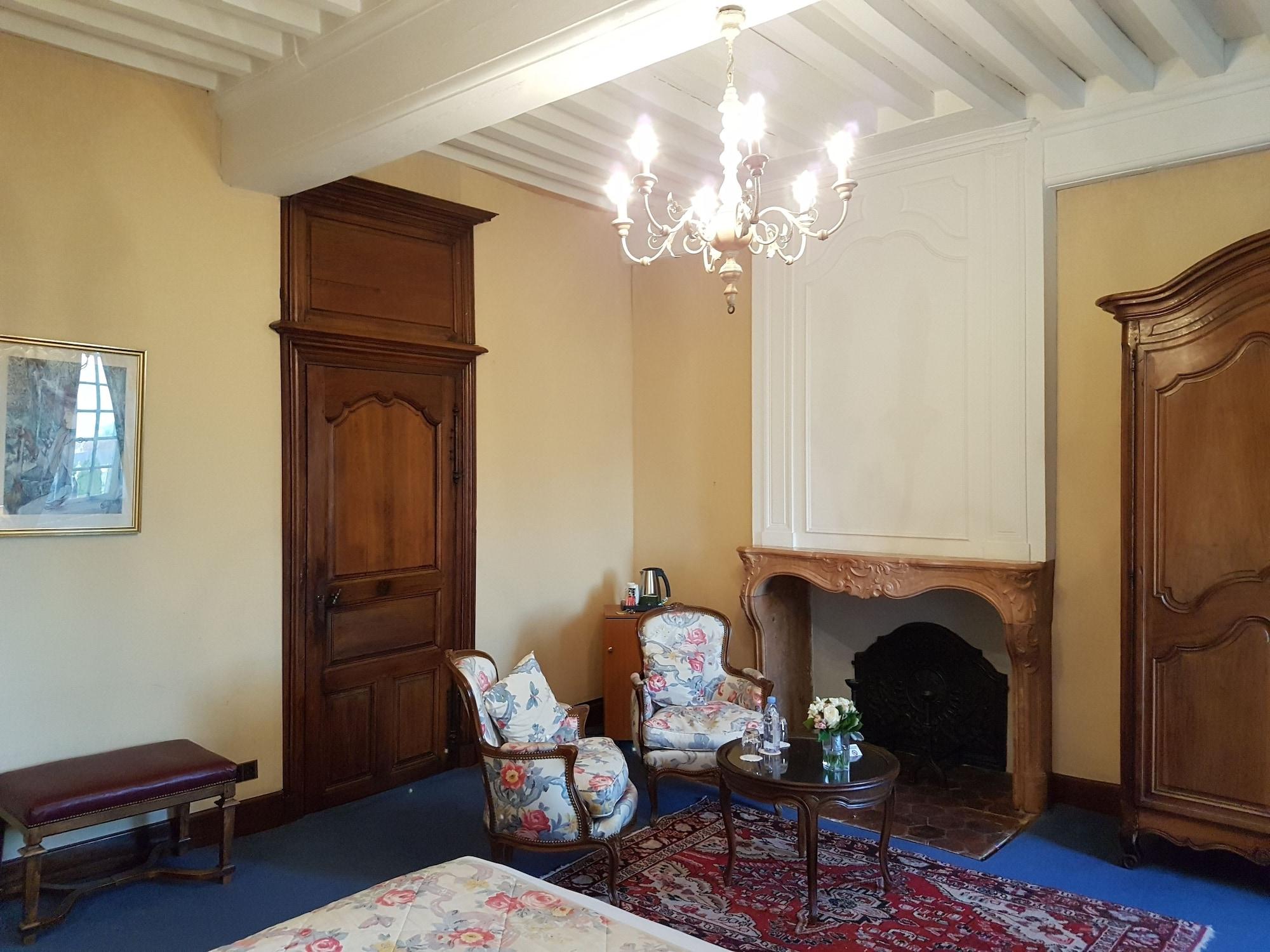 Chateau De Gilly Екстериор снимка